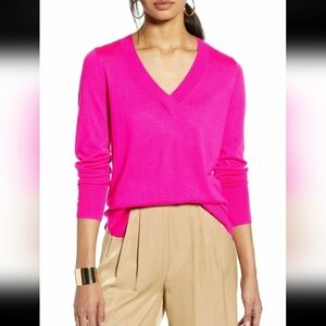 Halogen,‎ Merino Wool Blend V Neck Lightweight Sweater, Bright Fuchsia, Size XS